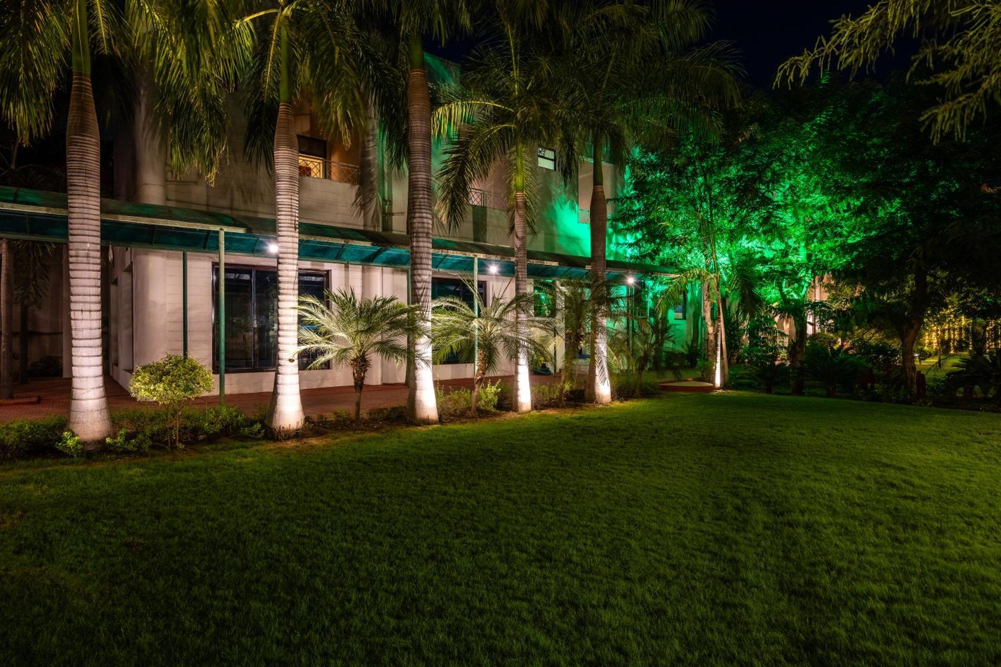 Nine Palms Villa Джайпур Екстериор снимка