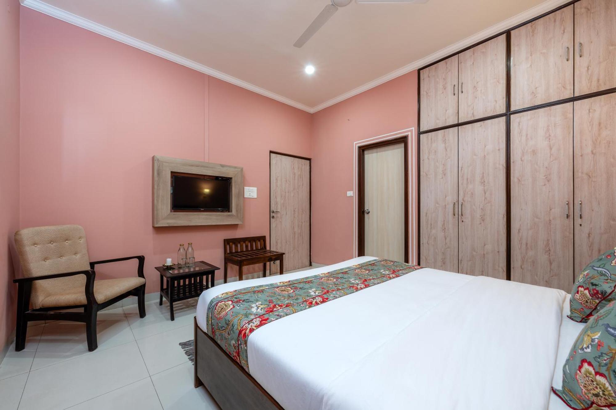 Nine Palms Villa Джайпур Екстериор снимка