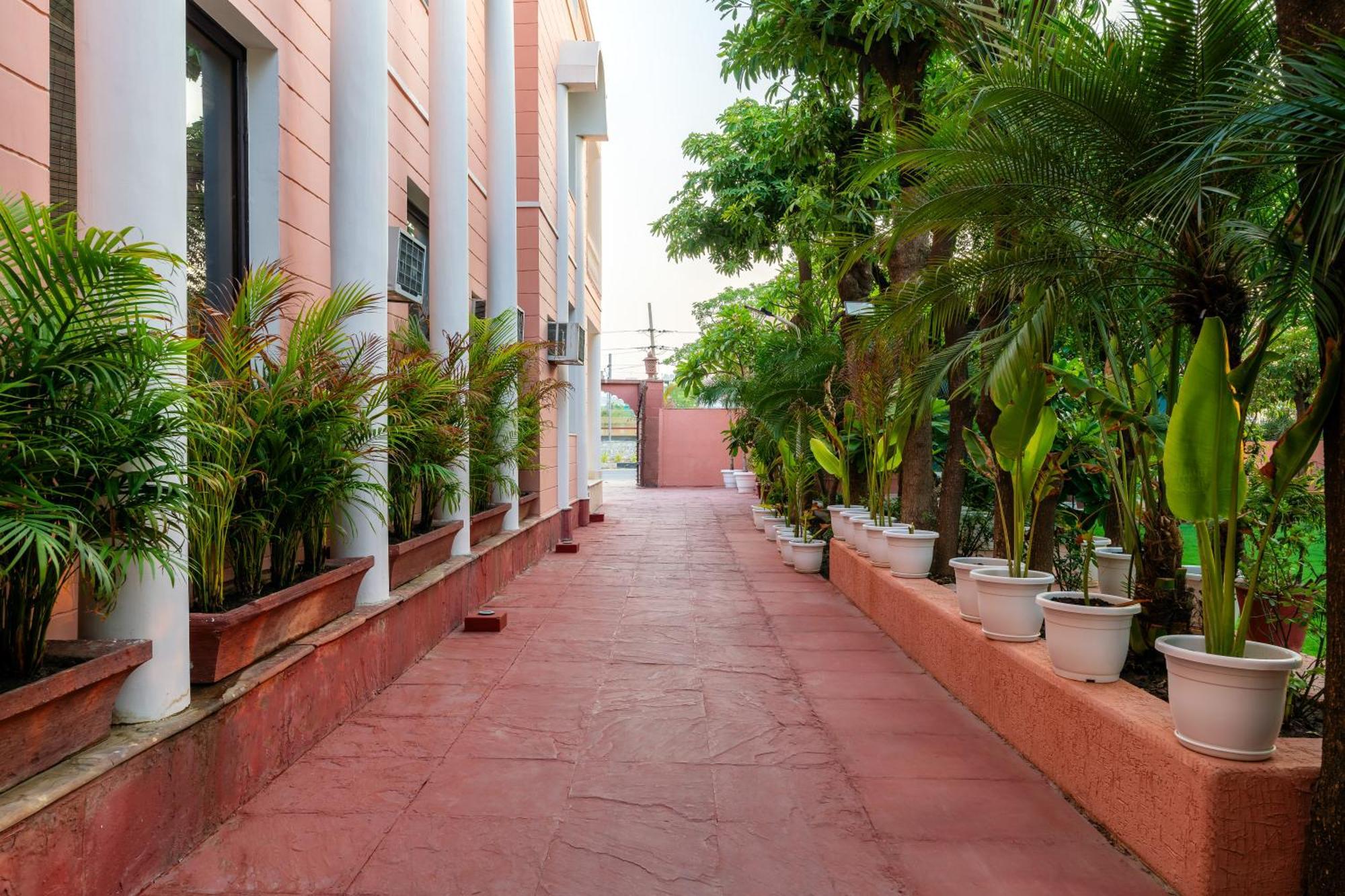 Nine Palms Villa Джайпур Екстериор снимка