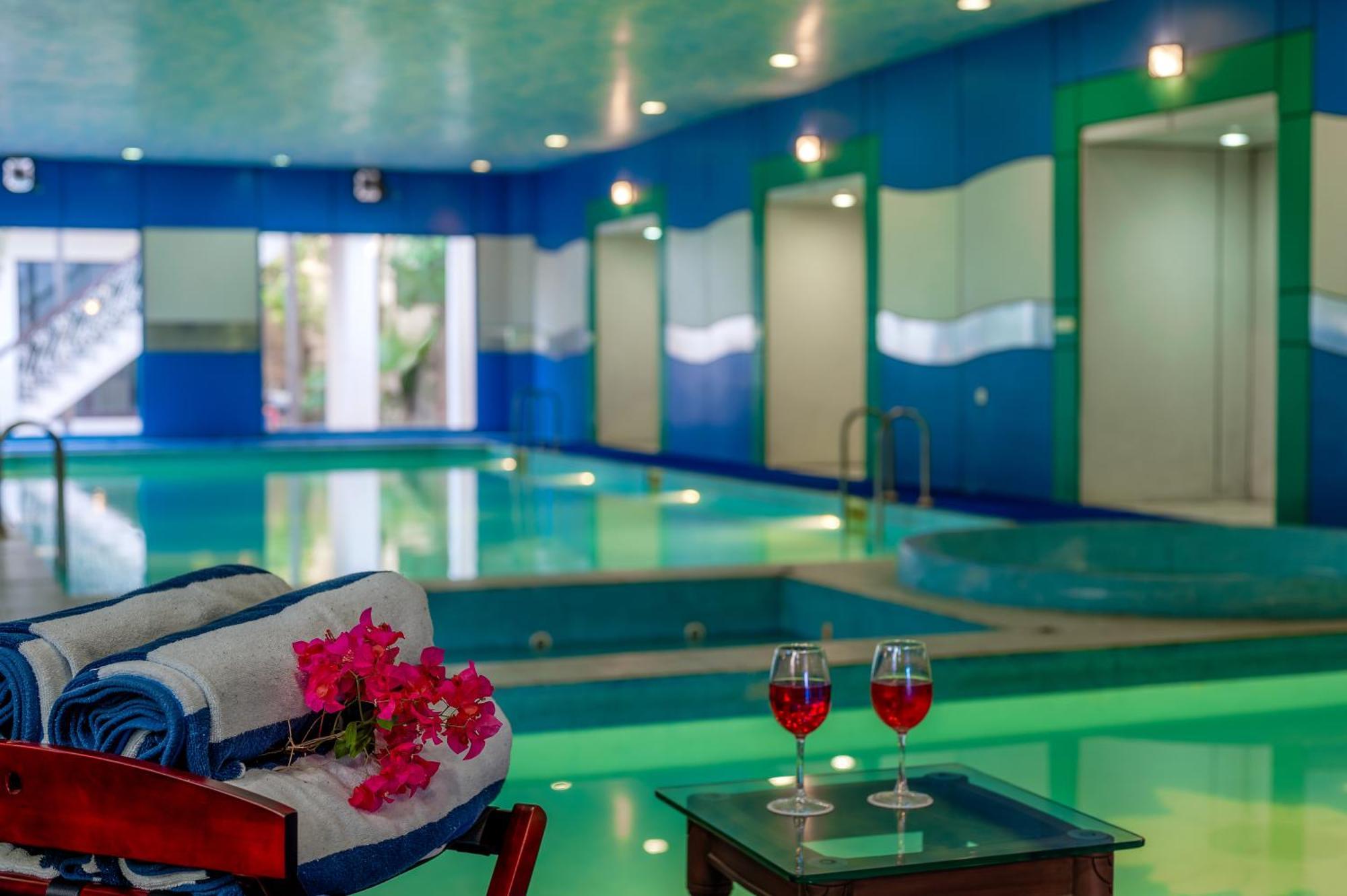 Nine Palms Villa Джайпур Екстериор снимка